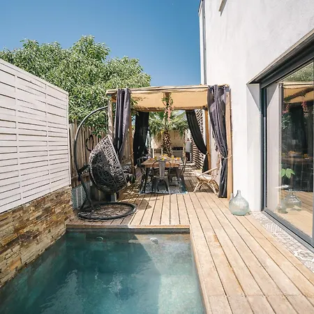 Maison Climatisee Patio Et Piscine Calme & Confort